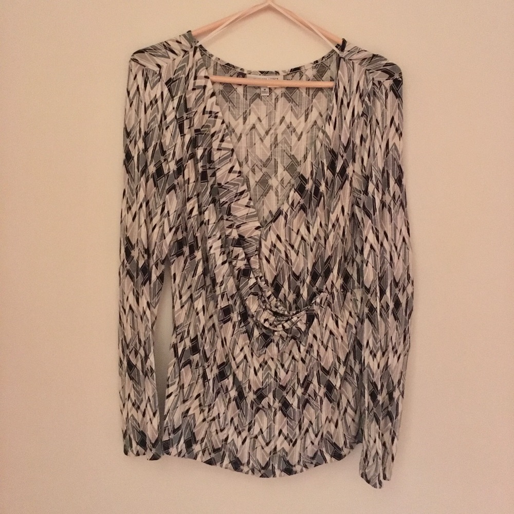 Jennifer Lopez geometric print top